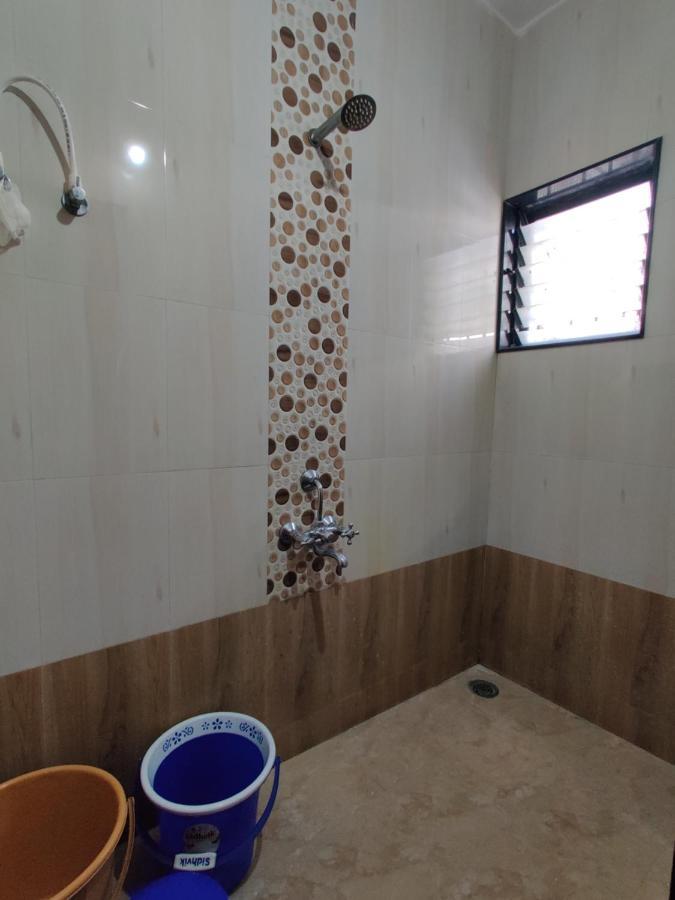 Rajlakshmi Niwas Apartment Solapur Luaran gambar